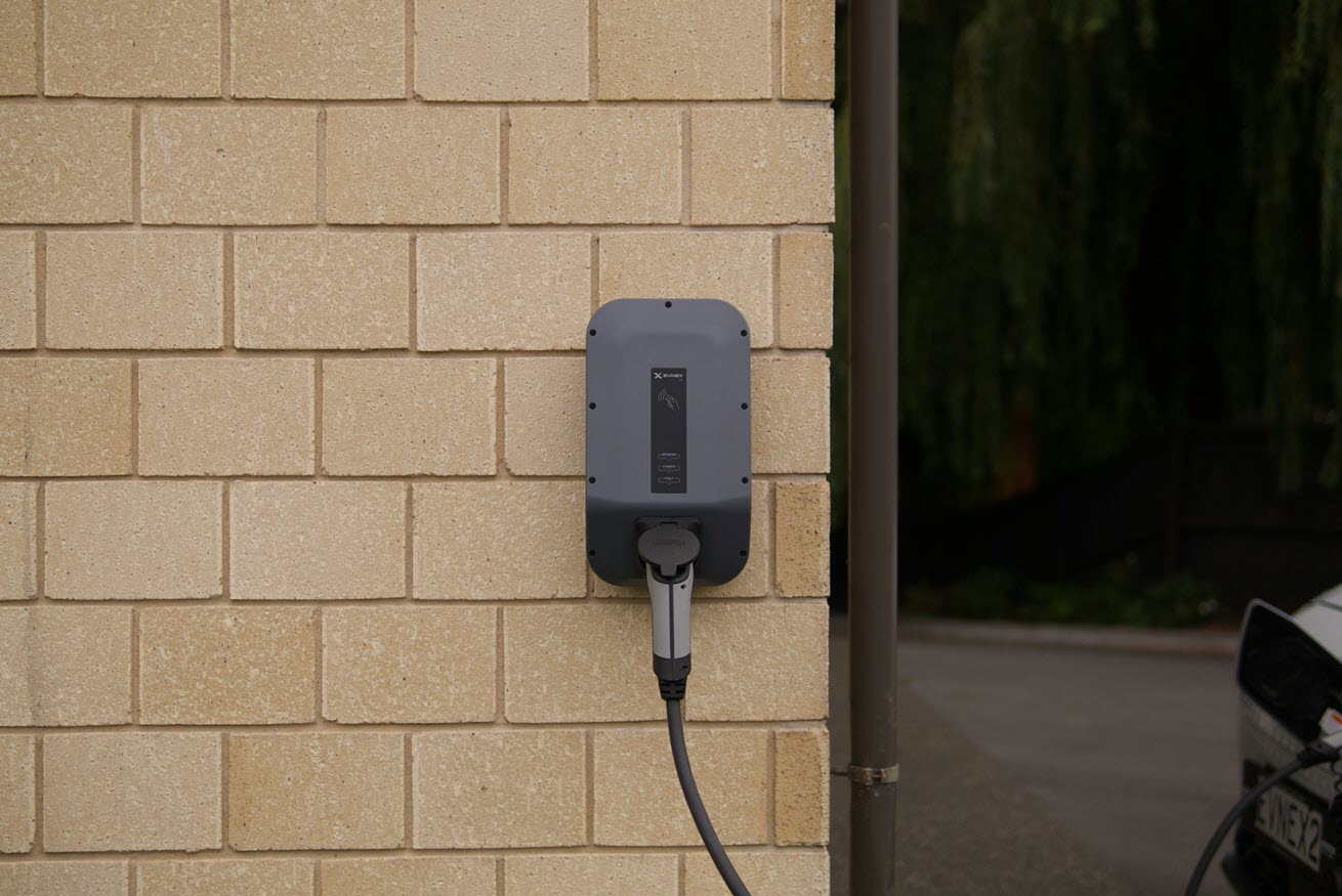 HOME EV CHARGER